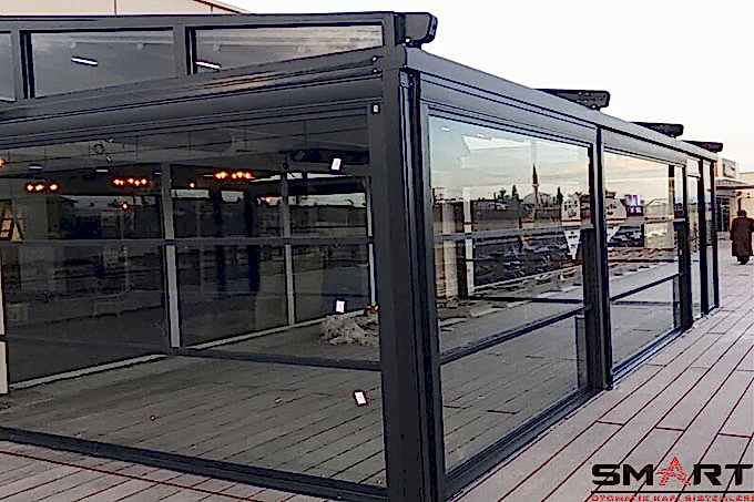 GİYOTİN CAM BALKON 